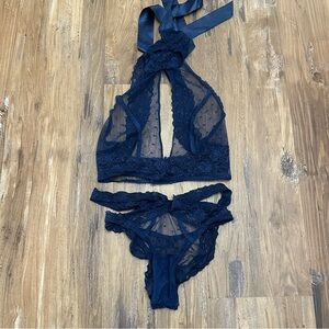 Frederick's Of Hollywood Navy Blue Lace Alexia Love Lingerie Set